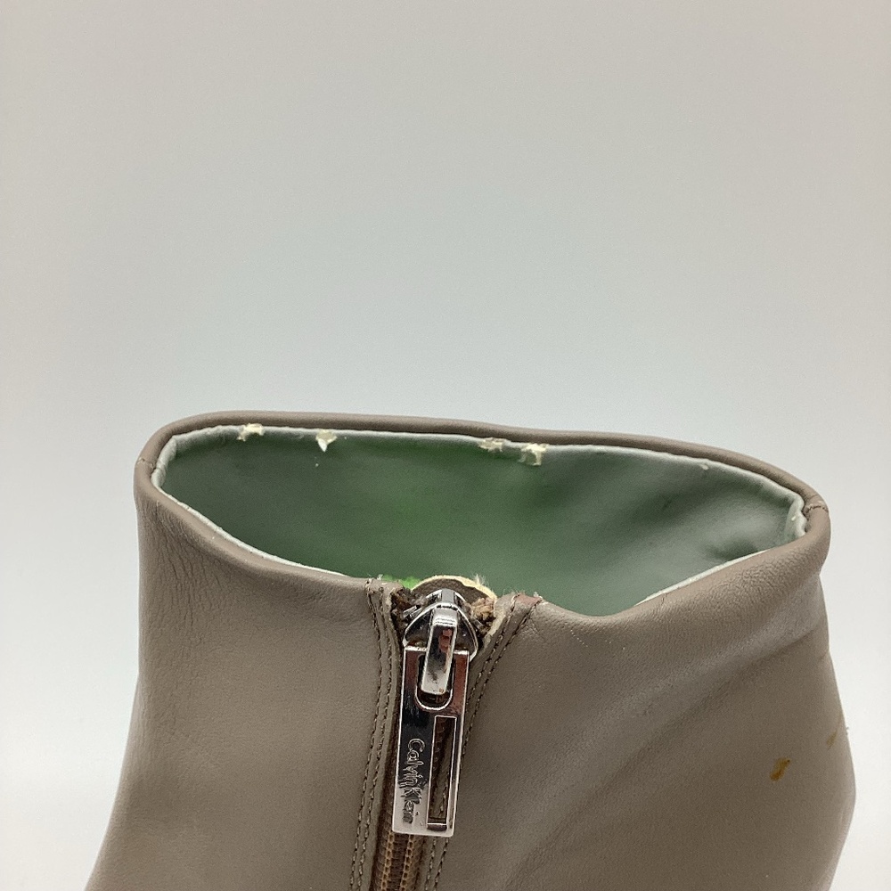 1828.🤎 Calvin Klein Taupe Wedge Booties w/ Side Zip Size 9 VGUC - Picture 7 of 10